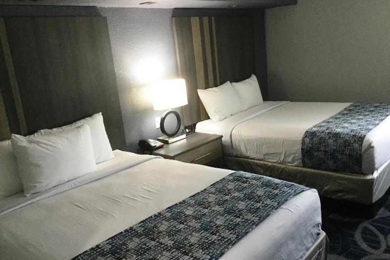 Baymont Inn & Suites Shawnee Zewnętrze zdjęcie