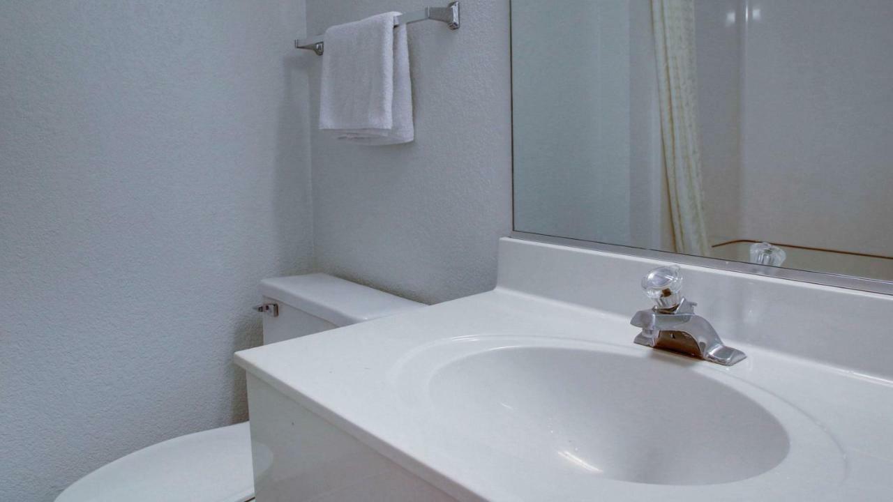 Baymont Inn & Suites Shawnee Zewnętrze zdjęcie